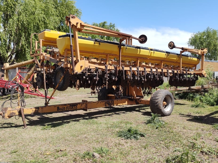 Sembradora Brazo Fuerte DE 20 A 38