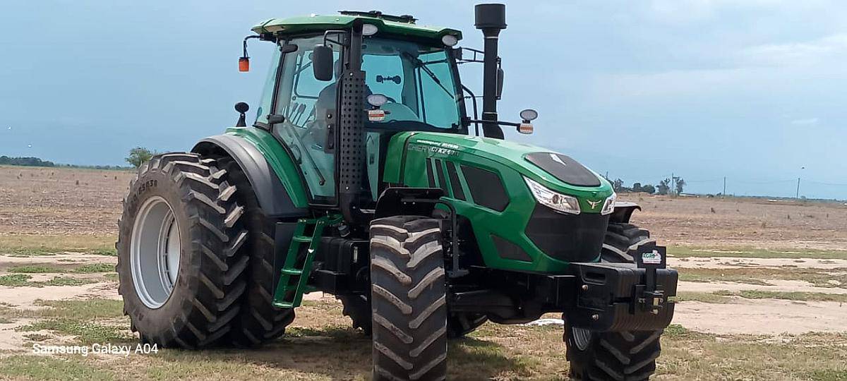 Tractor Chery RS2404-C Dual | 240 HP