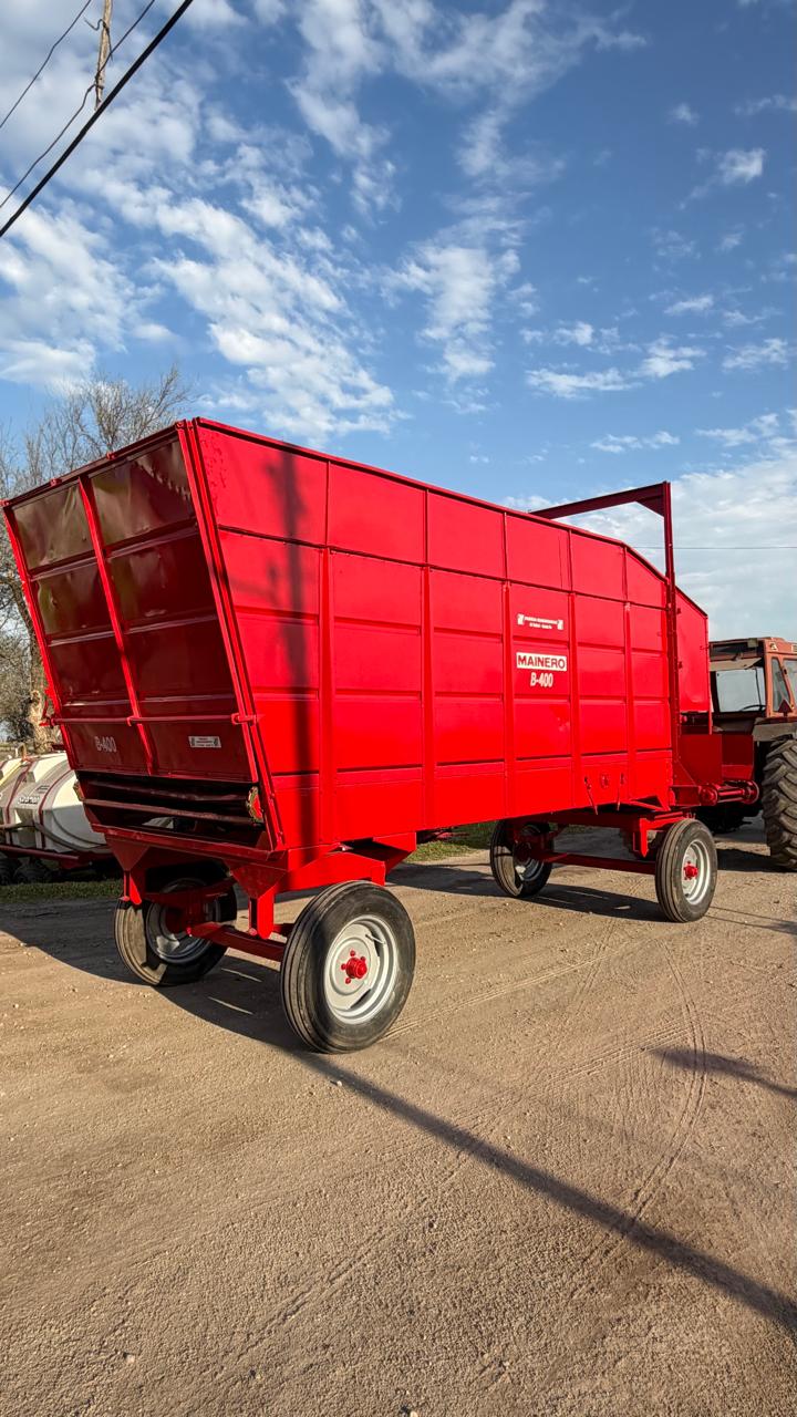 Carro Forrajero Mainero B400
